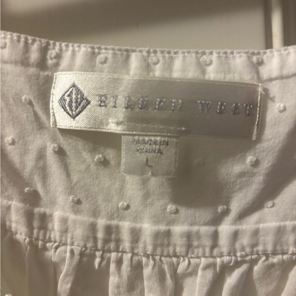 Eileen West White Nightie with Embroidery - Picture 2 of 4